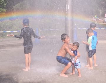 熱中症に気をつけて！公園来場者に警戒訴え　千葉県、今夏もアラート事業　東京ドイツ村や青葉の森公園など