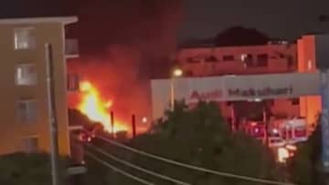 アウディ4台が炎上…販売店で屋外に置かれた車燃える　近隣住民が一時避難する騒ぎに　千葉市