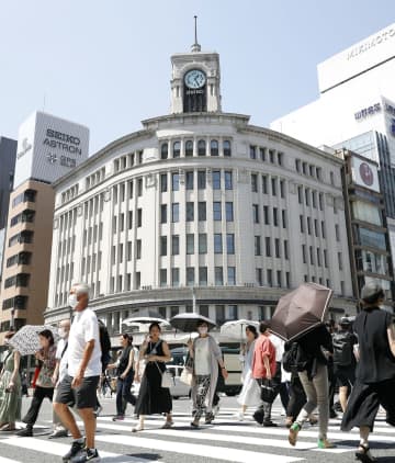山梨で38.7度、猛暑日相次ぐ　東京都心も今年初