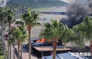 【速報】海水浴シーズンに海の家が全焼し1人が軽傷　千葉・鴨川市