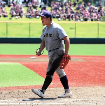 甲子園王手の花巻東・佐々木麟太郎　3安打1打点で逆転勝利に貢献「ひとまずホッとした」