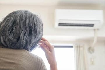 暑いのにエアコン突然止まった　カギは室外機と外気温、直射日光