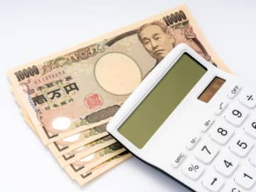 友人と旅行したら「ガソリンのレシートを執念深く探して、1円単位まで割り勘しようと…」　結局絶縁した女性