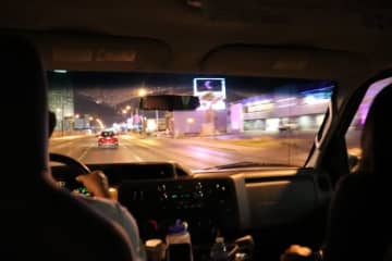 「家まで送るから乗っていきな！」 → 車内で2時間も宗教勧誘された男性