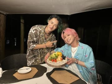 Snow Man・岩本照＆佐久間大介、『土曜はナニする！？』で2人旅！　「ありのままの僕たちを見てもらえる」