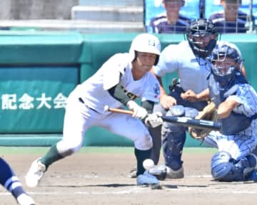 センバツ8強の専大松戸が夏初の3回戦進出　東海大甲府との激戦制す　千葉県勢夏通算100勝目　持丸監督、伝令2人采配は「念押し」