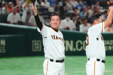 巨人・原監督が“球友”に感謝の言葉　東海大甲府、村中監督へ「素晴らしい野球人生」