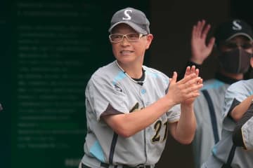 “おじさんの飲み会”に失望　女子野球最年長左腕…「不毛の時代」を越えた波乱の道程