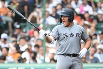 【甲子園】大谷の父から指導を受けた佐々木麟太郎が猛打賞の活躍！花巻東が10年ぶりベスト8