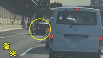 【独自】蛇行運転繰り返した末…走行中の車に衝突　「ろくな印象ない」事故後もヘラヘラした様子で手には“タバコ”