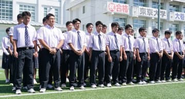 花巻東硬式野球部、甲子園10年ぶり8強を報告　応援へ感謝