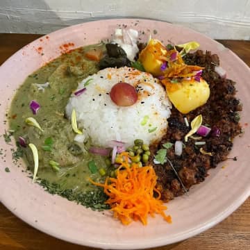 【全国イチ推しカレー店】夏こそ食べたい！見た目が華やか＆絶品の日本各地のカレー屋さん