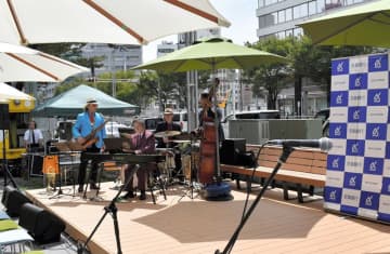 京葉銀本店前に憩いの場　「パレットテラス」、歩きたくなる街へ