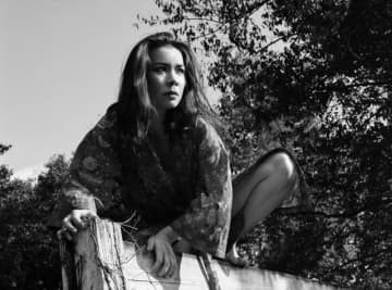 MITSKI、ニュー・アルバムのリスニング・イベントをプラネタリウムで開催
