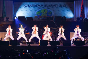 超人的シェアハウスストーリー『カリスマ』2周年イベント「凡人様、最高だ！」