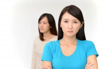 若い頃から「お金がない」と奢らせる友人と縁を切った女性「ご馳走になったことは一度もありません」
