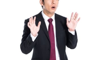 社員旅行で5時間の大遅刻をした男性「羽田に到着したものの、しおりを忘れて右往左往。搭乗時間を過ぎキャンセルに」