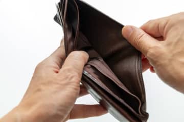 給料日から3日しか経ってないのにパチンコで全損！　借金200万抱える依存症ユーザーの書き込み