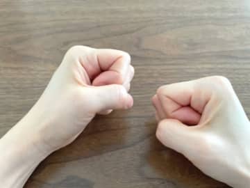 友人にファンクラブ会員証を貸した女性　今度は「パスワードを教えてほしい」と連絡が来て……