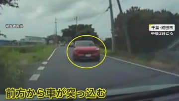 「よけることなく向かってきた」サイドミラー大破の70代運転手　謝罪も“身勝手な言い訳”…当て逃げの瞬間