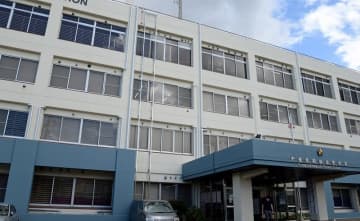 船橋の国道296号　横断中の92歳女性はねられ死亡　過失傷害容疑で私立高校の教員逮捕