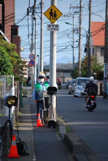 「交通ルール順守して」　通学路で一斉取り締まり　千葉県警