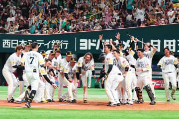 熱いパのCS争い…1.5差に3チームひしめく　鷹は2発で逆転サヨナラ、ロッテは延長制す