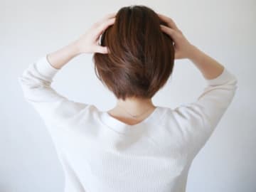 どういうこと？ 子どもの担任と仲良くなったら、自宅建築に協力させられた女性
