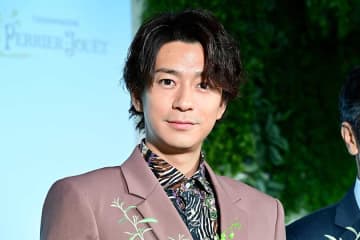 三浦翔平、シャンパンイベントで朝から飲酒「あぁ～」　「原宿のど真ん中」で感嘆