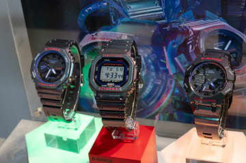 “ゲーミングG-SHOCK”再び　グラデーション塗装の3機種