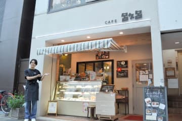 履物屋からカフェ、異色の経歴　千葉銀座で100年の「呂久呂」（千葉市中央区）