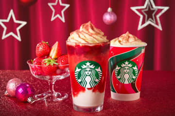 「ストロベリー メリークリーム フラペチーノ」や「クレーム ブリュレ ラテ」など心高鳴るビバレッジが本日1日(水)発売! スターバックスの「ホリデーシーズン2023」がスタート
