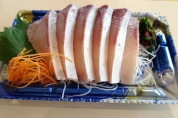 イオン、四国で獲れたブリを生きたまま東京へ配送　鮮度にこだわり