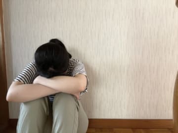 「本当に大変なクリスマスでした」夫が家賃を数か月も滞納！ 住む家を失った女性と子どもたちは……