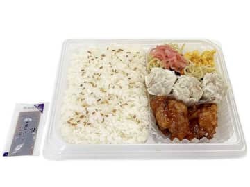 シュウマイなど中華具材を詰合せたお弁当が税込637円! セブン‐イレブンが「中華幕の内弁当」を発売
