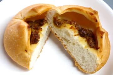 ぬれ煎餅入りパン第2弾　「柚子七味マヨ風味」　銚子電鉄×山崎製パン開発