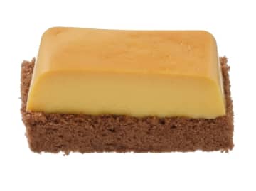 練乳使用のむっちり濃厚な味わいのプリンにココアスポンジを重ねたブラジル家庭で定番のプリン! セブン‐イレブンが「ブラジルプリン」を発売