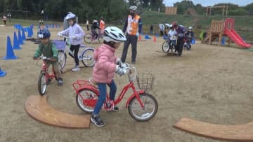         子どもたちも補助輪はずしに挑戦！サイクリング楽しむ「ノッてるパーク西条」開催【愛媛】      