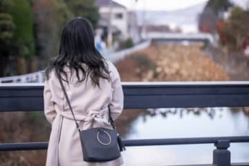 不倫相手と「気がつけば15年。旦那の紹介で知りあった」と語る女性