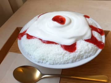 【柏】ワクワクの新スイーツ登場！氷を使わないかき氷のお店「あられ」