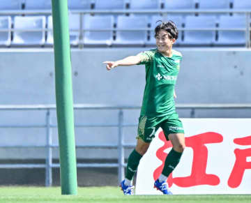 【J1昇格PO準決勝「不安と盤石」】東京V、GKマテウスのビッグセーブからMF森田のまさかの「豪快ヘッド」で決勝へ！城福監督が深める自信(2)