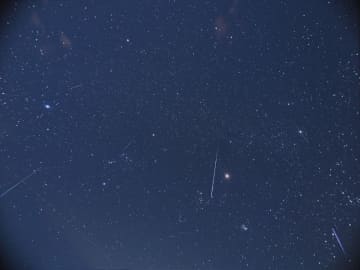 ふたご座流星群が14日夜からピーク 8年振りの好条件