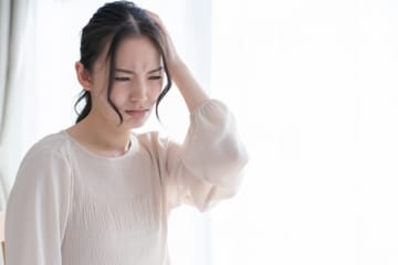 育児中で寝不足なのに「自分磨きに励んで！」と毎日メールしてくる友人と絶縁