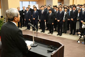 【速報】羽田長距離線の給油を成田で　航空機事故受け支援　仕事始め式でNAA社長「安全運用の重みかみしめ」