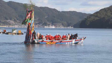         200年以上前から続く伝統の祭り「ハラソ祭り」　鯨への感謝と海の安全を祈願　三重・尾鷲市      
