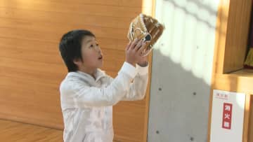         県内多くの小中学校で3学期スタート 大谷選手のグローブもお披露目 山梨県      