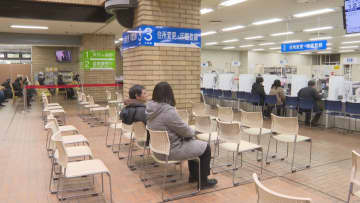         山形市役所で「書かない窓口」新導入　その利用法は？　身分証明書の提示のみでスムーズに　利用者「簡単でいい」      
