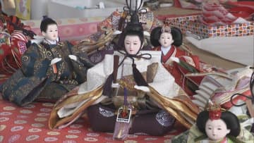         桃の節句を前に「ひな人形」作りが最盛期　今年は淡い白の衣装の人形が売れ筋　岐阜・八百津町      