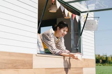 姉崎だいこんでピタパンサンド　キッチンカーMoiMoi運営　福原優衣さん（26）【ひと模様】