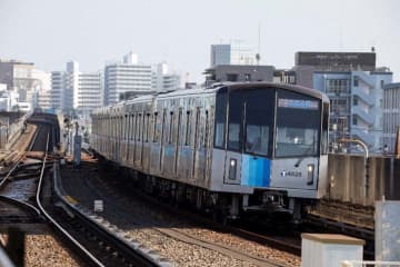 横浜市営地下鉄、全40駅でカードのタッチ決済乗車　24年内開始